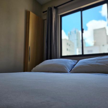 2 Quartos A 200Mts Praia Central, Garagem, Churrasqueira, Wi-Fi 90 Mbps, Pet Friendly Balneário Camboriú المظهر الخارجي الصورة