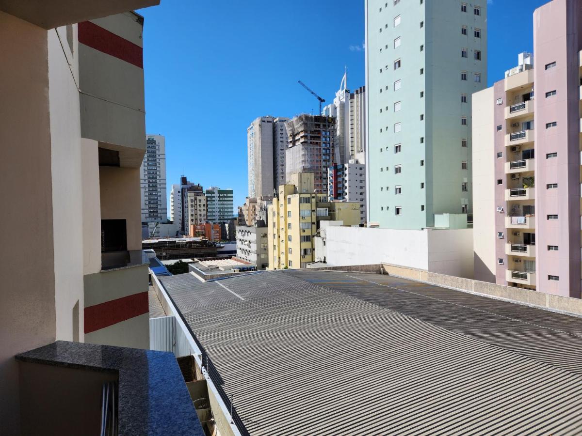 2 Quartos A 200Mts Praia Central, Garagem, Churrasqueira, Wi-Fi 90 Mbps, Pet Friendly Balneário Camboriú المظهر الخارجي الصورة