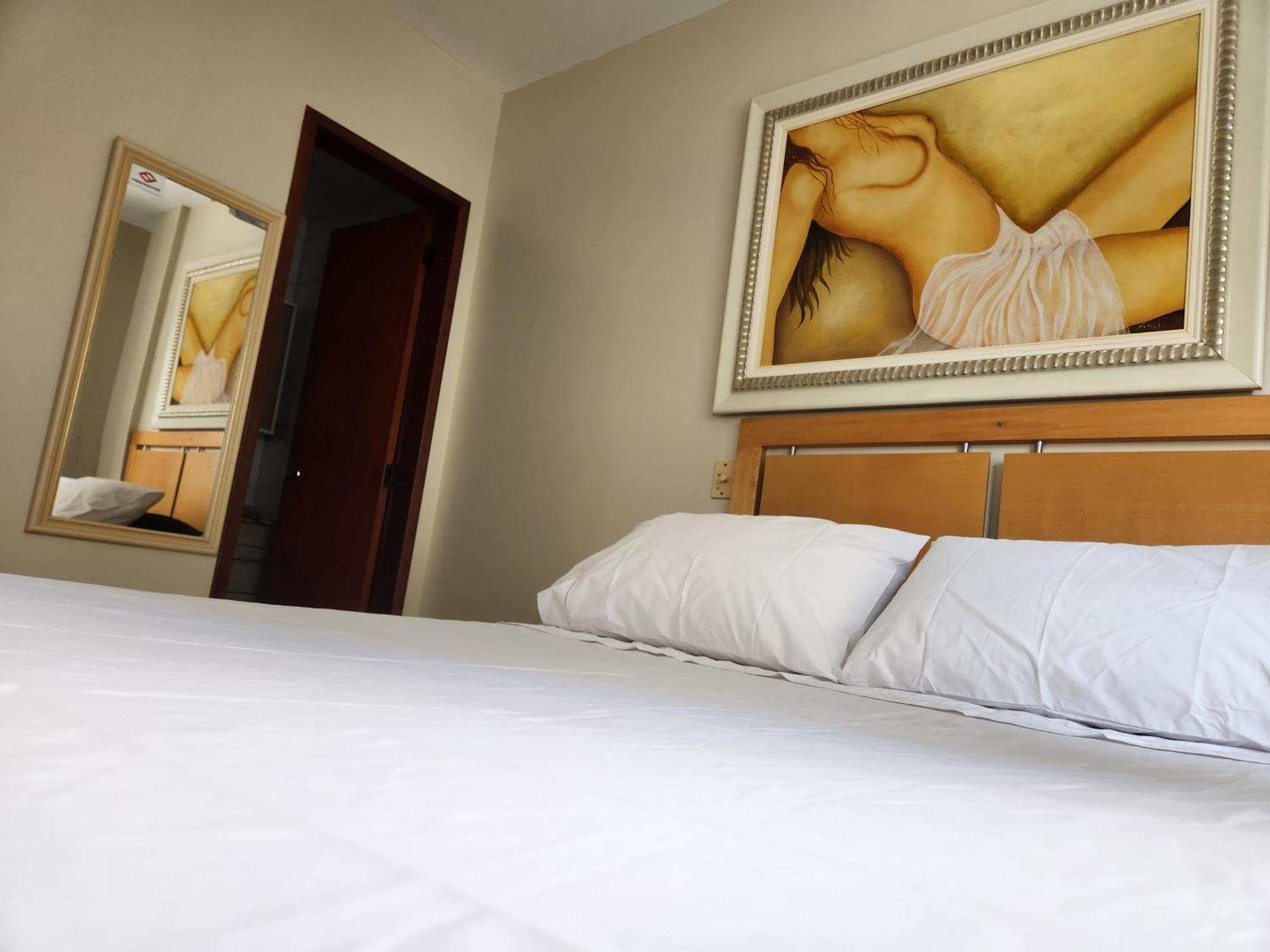 2 Quartos A 200Mts Praia Central, Garagem, Churrasqueira, Wi-Fi 90 Mbps, Pet Friendly Balneário Camboriú الغرفة الصورة