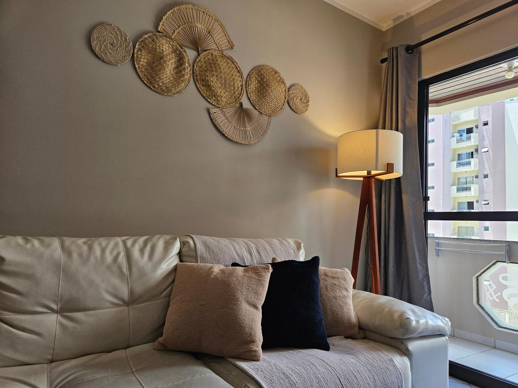 2 Quartos A 200Mts Praia Central, Garagem, Churrasqueira, Wi-Fi 90 Mbps, Pet Friendly Balneário Camboriú المظهر الخارجي الصورة
