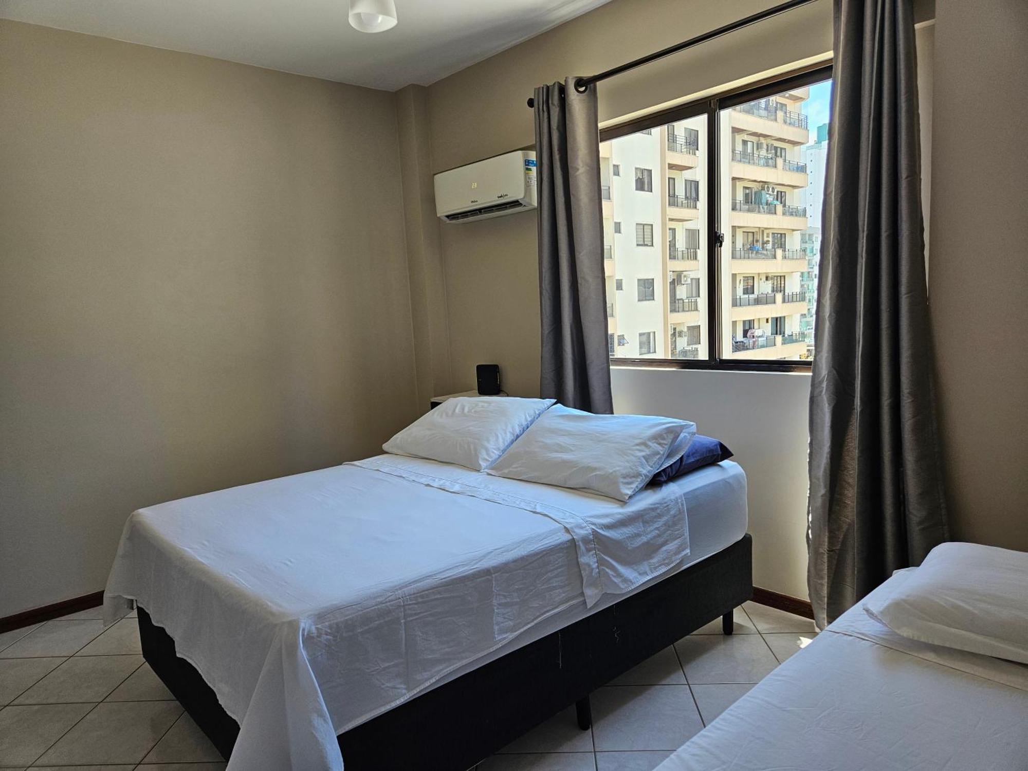 2 Quartos A 200Mts Praia Central, Garagem, Churrasqueira, Wi-Fi 90 Mbps, Pet Friendly Balneário Camboriú المظهر الخارجي الصورة