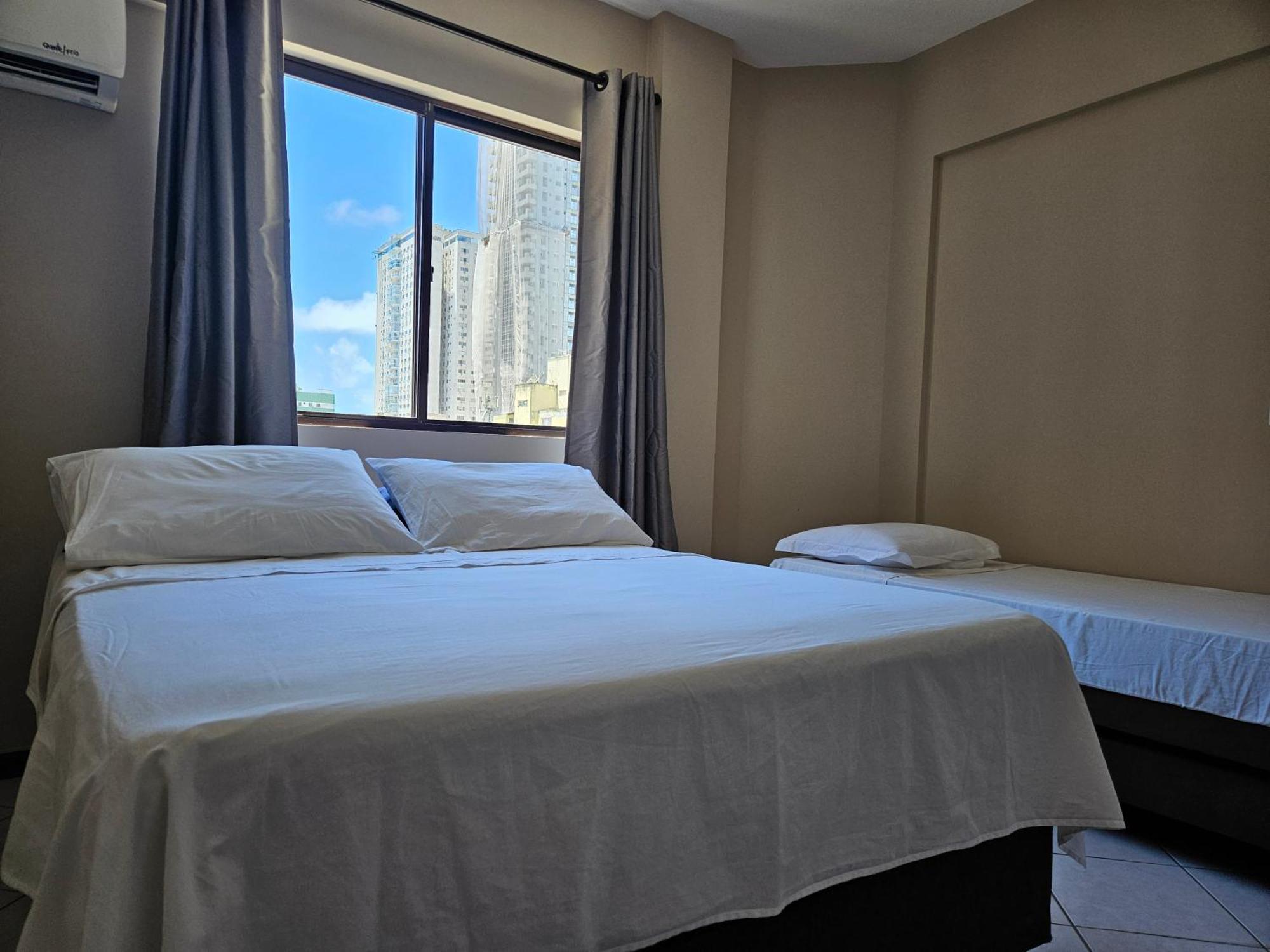 2 Quartos A 200Mts Praia Central, Garagem, Churrasqueira, Wi-Fi 90 Mbps, Pet Friendly Balneário Camboriú المظهر الخارجي الصورة