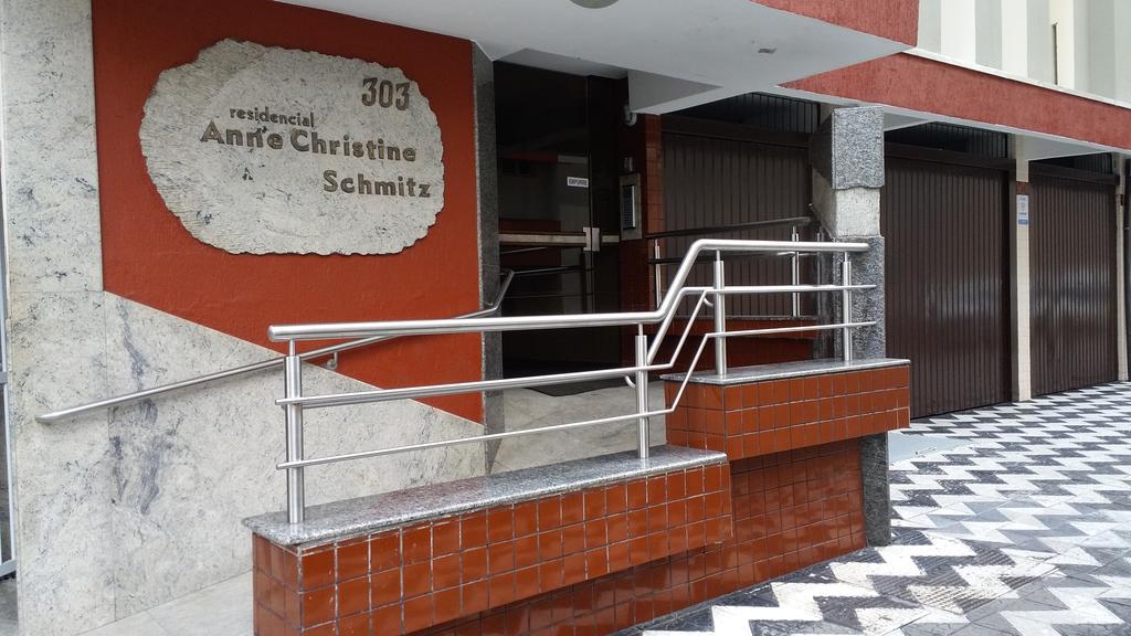 2 Quartos A 200Mts Praia Central, Garagem, Churrasqueira, Wi-Fi 90 Mbps, Pet Friendly Balneário Camboriú المظهر الخارجي الصورة